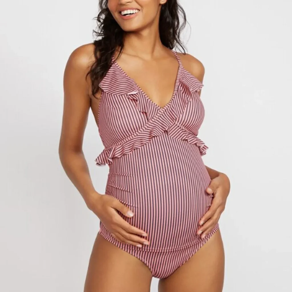 Maillot de bain grossesse 1 pièce rose échancré | Lyzara